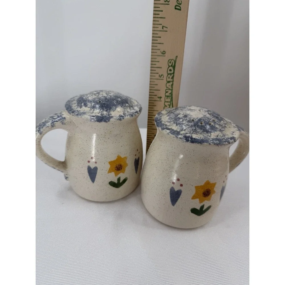 Vintage Cottage Core Salt Pepper Shakers Blue Heart Sunflowers Speckled